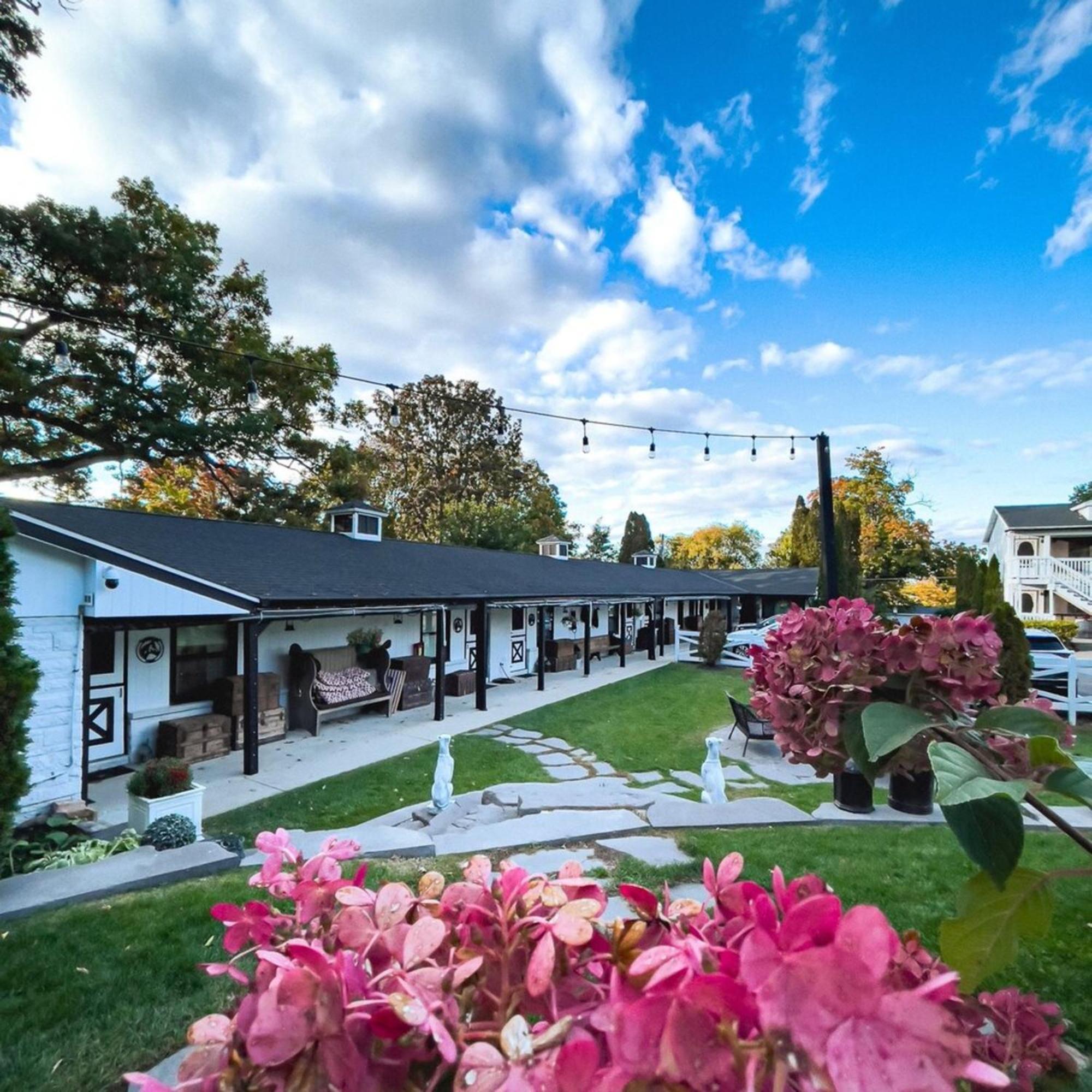 Maxwell Mansion Hotel Lake Geneva Exterior photo